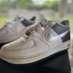 Nike Air Force 1 LV8 Low White 