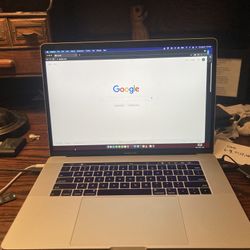  MacBook Pro 2019 15” inch 2.3ghz 8 Core i9 16gb RAM 500GB