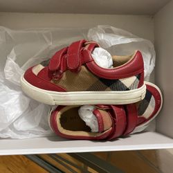 Toddler Burberry Shoes $65 Size 26