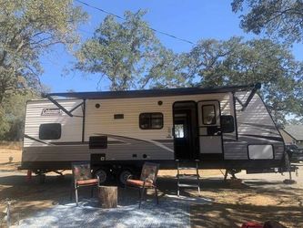 2021 Coleman 30 Foot Camper