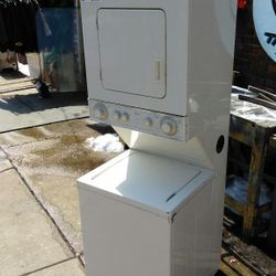 24Inch Stable Washer/Dryer Combo Set..
