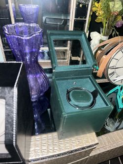 Green watch winder