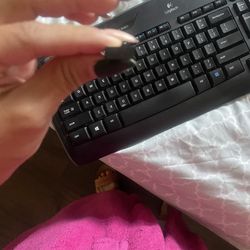 Working Wireless Keyboard 