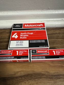 Ford Motorcraft Spark Plugs SP-500 (AGSF22FM)