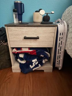 4 piece Dresser Set