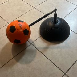 PodiuMax Indoor Soccer Trainer