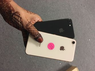 iPhone 8 64GB Unlocked Excellent Condition With Free Charger!!!