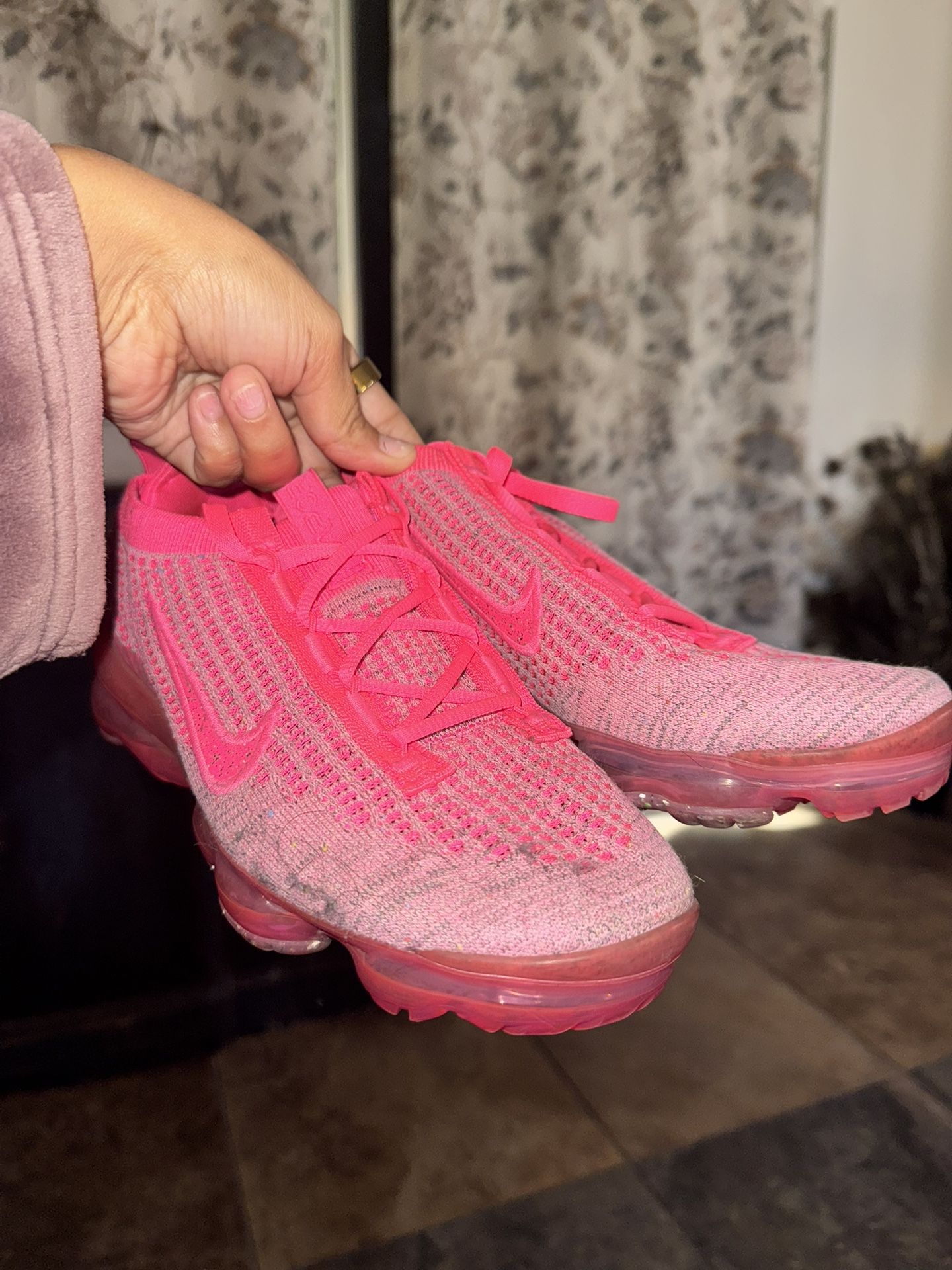 Pink Vapormax