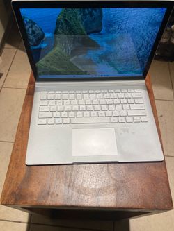 Microsoft surface book 2 touchscreen laptop