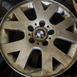 E46 3 Series BMW Rims $200  Set Of 5 