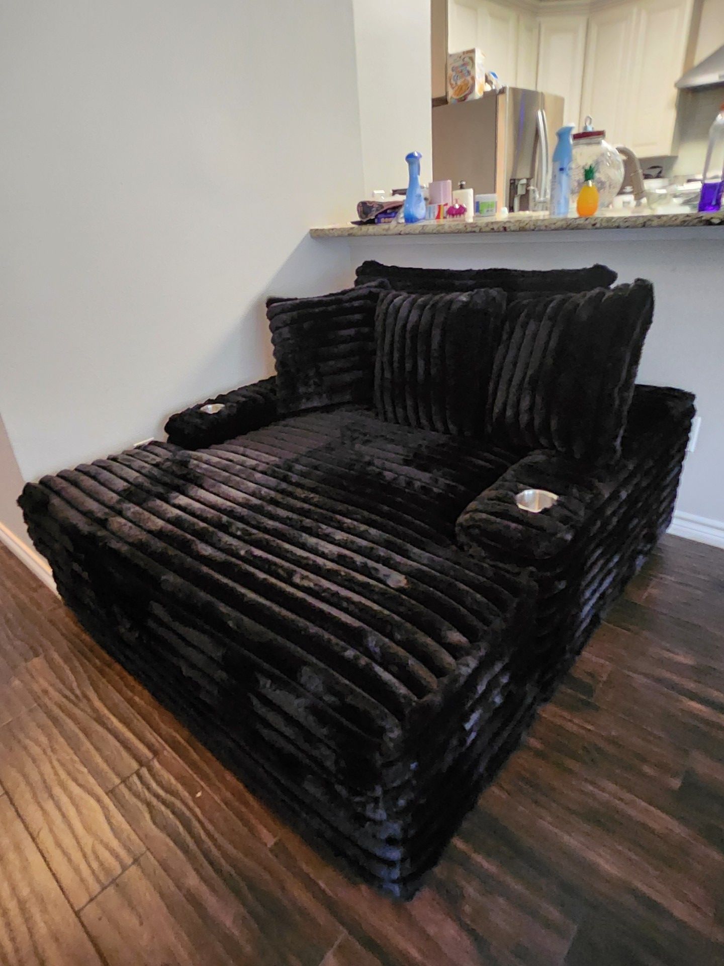 Chaise sofa fluffy black on sale for: