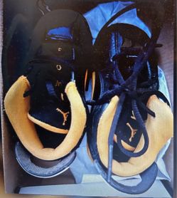 Excellent condition toddler air, Jordan sneakers US size 5C