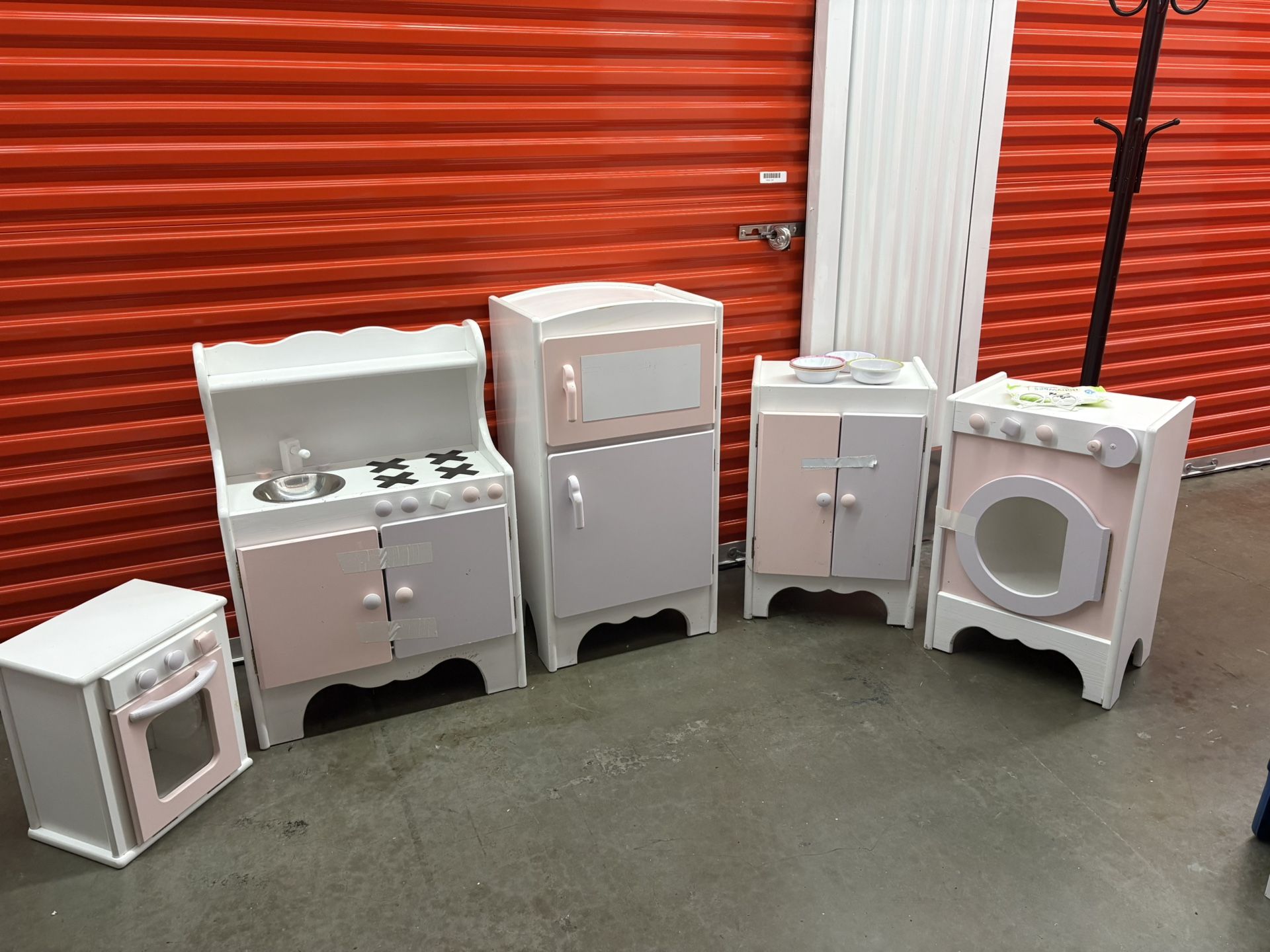 Old Fashion Solid Pine Wood Play Kitchen Set