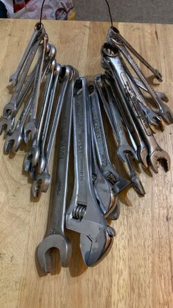 Open wrench and adjustable wrench