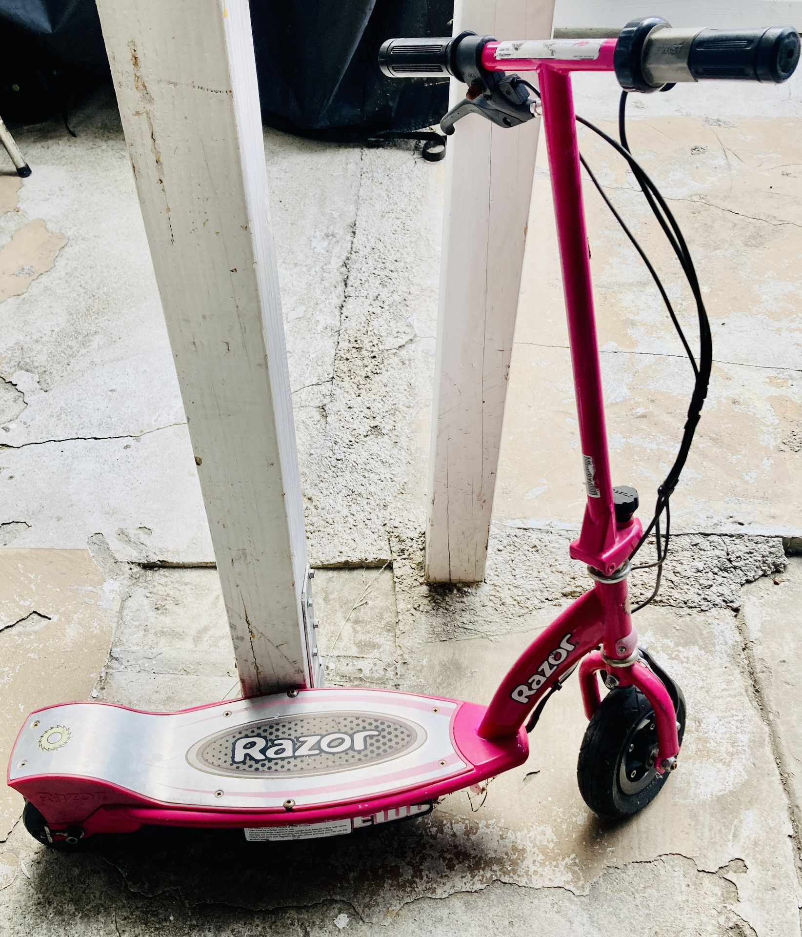 Razor Power Core E90 Electric Scooter Charger & Battery Included