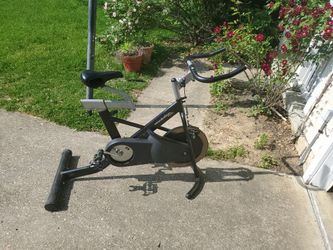 Get Right Revolution Exercise Bike