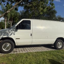 Ford Econoline E250