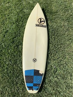 5’9 Surfboard