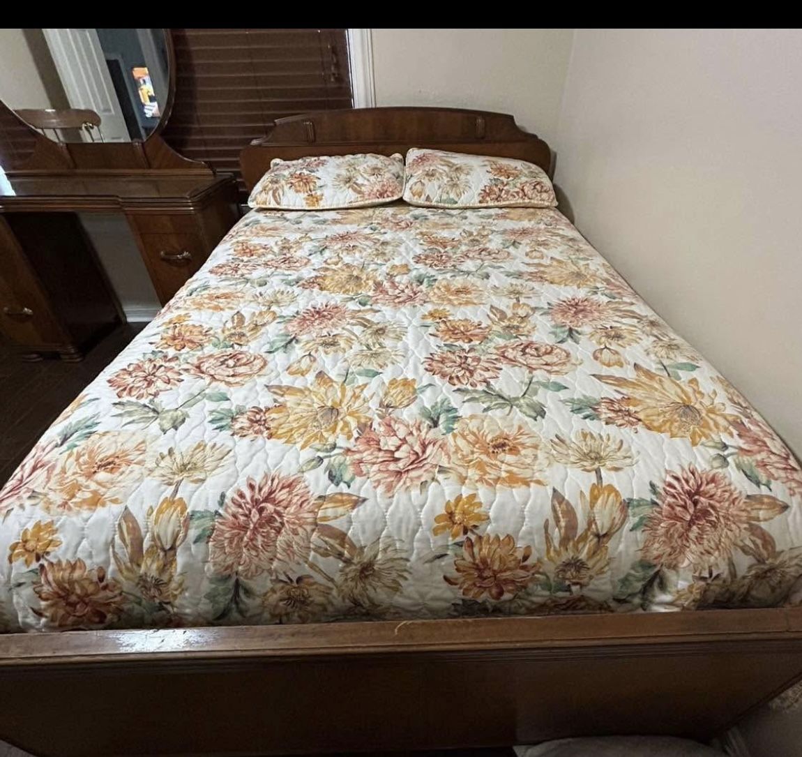 Bedroom Set Antique Solid Wood