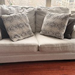 Loveseat Furniture – Good Condition