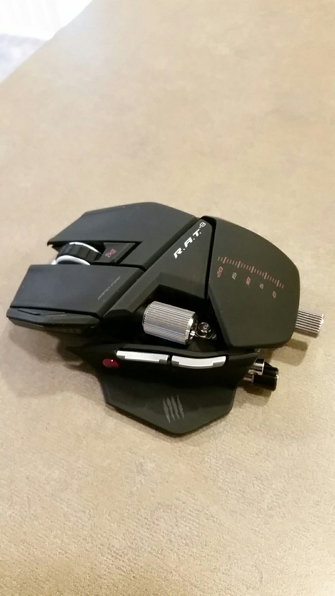 Mad Catz R.A.T. 9 Gaming Mouse