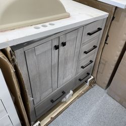 Bathroom vanity cabinet 36” full mango Quartz top with sink 