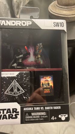 Star Wars Fandrop Ahsoka Tano vs. Darth Vader Set