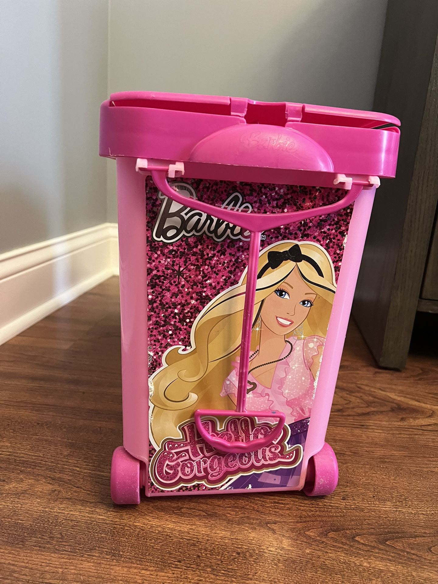 Hello Gorgeous Barbie Rolling Doll Storage Case