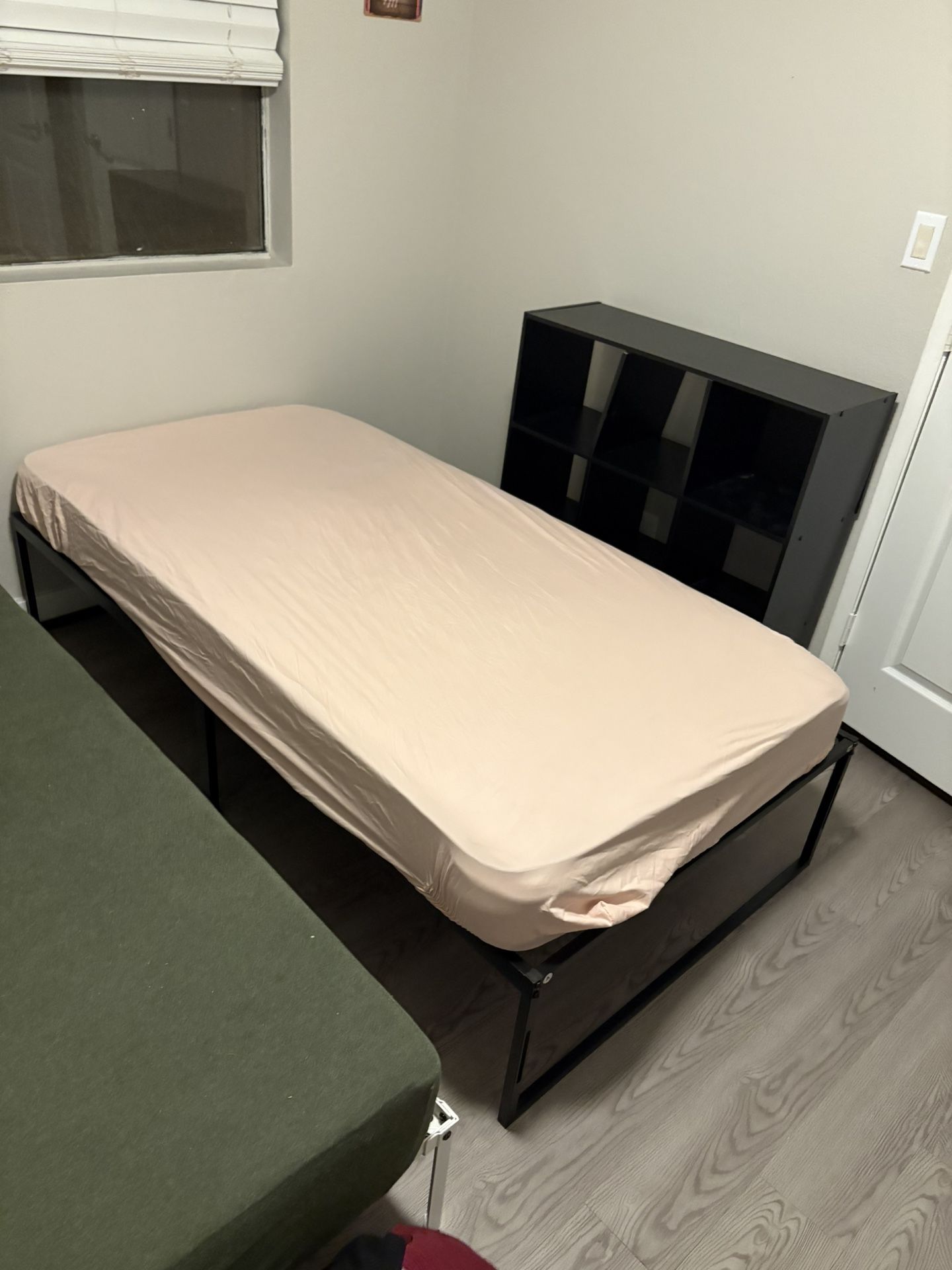 Twin Bed