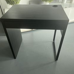 IKEA micke Desk- Black/brown