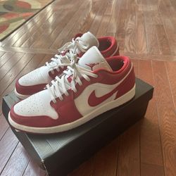 Jordan 1 Low Gym Red