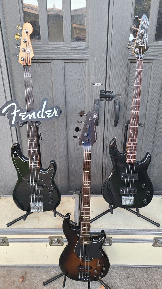Bass Guitars USA Peavey Rare Fender