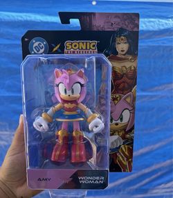 Sonic Amy X DC Wonder Woman Action Figure
