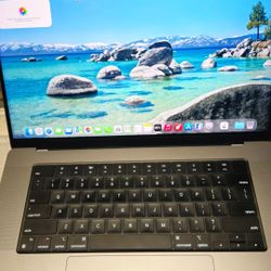 Apple MacBook pro 95% battery, 16" 512gb ssd,