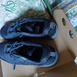 Men Run Time Shoes Size 12 DANNER