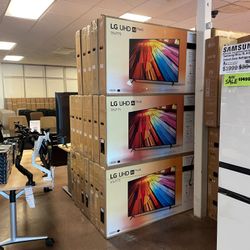 LG 55-Inch 4K UHD Smart TV - 2160p LED