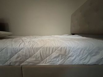 Twin bed