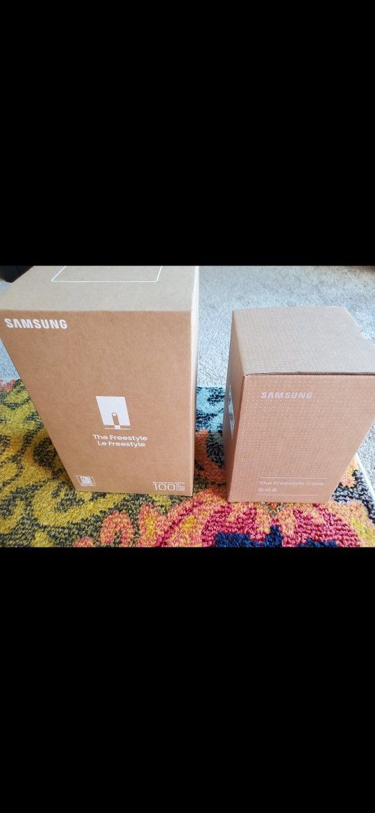 [Brand NEW] SAMSUNG Freestyle Projector + Free Stylish Carry Case (
