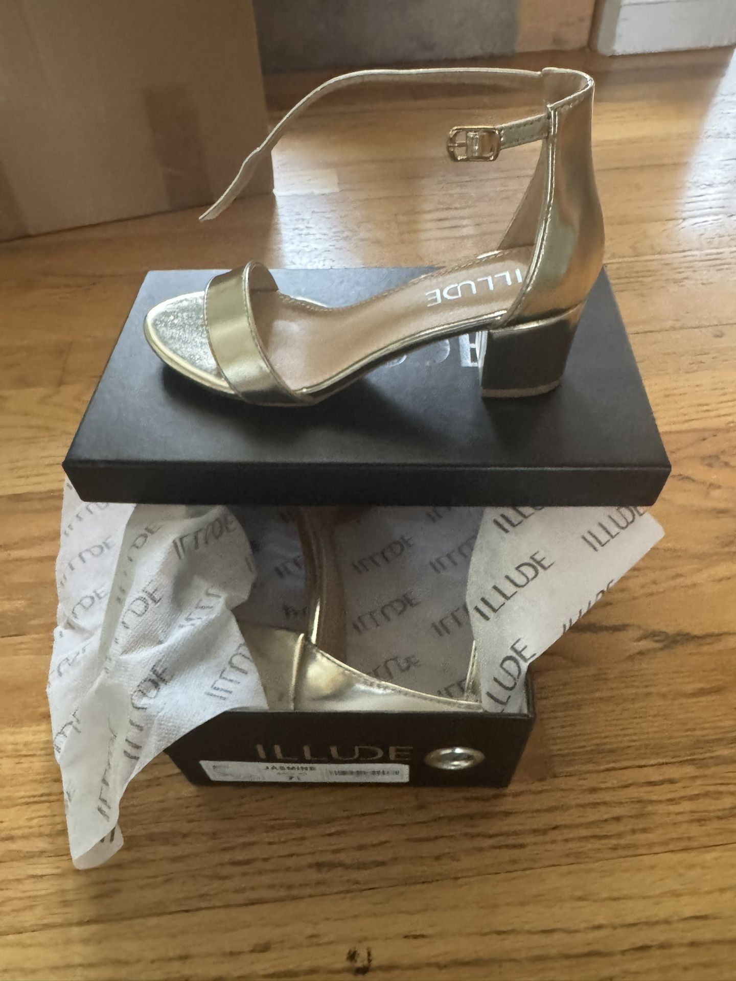 Illude Gold Strap Heels Size 71/2