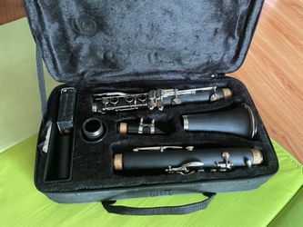 Mendini by Cecillo Bb Clarinet w/ Case