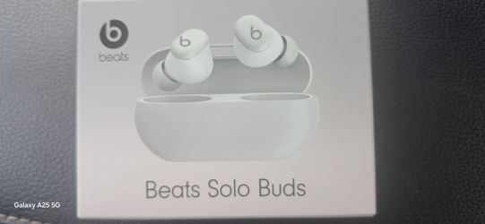 Beats solo ear buds wireless new