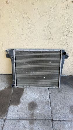 MT Radiator For 1984Through 1991 BMW 3-Series E30 