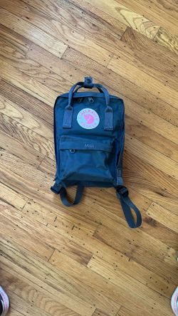 Fjallraven Mini Backpack / Kanken