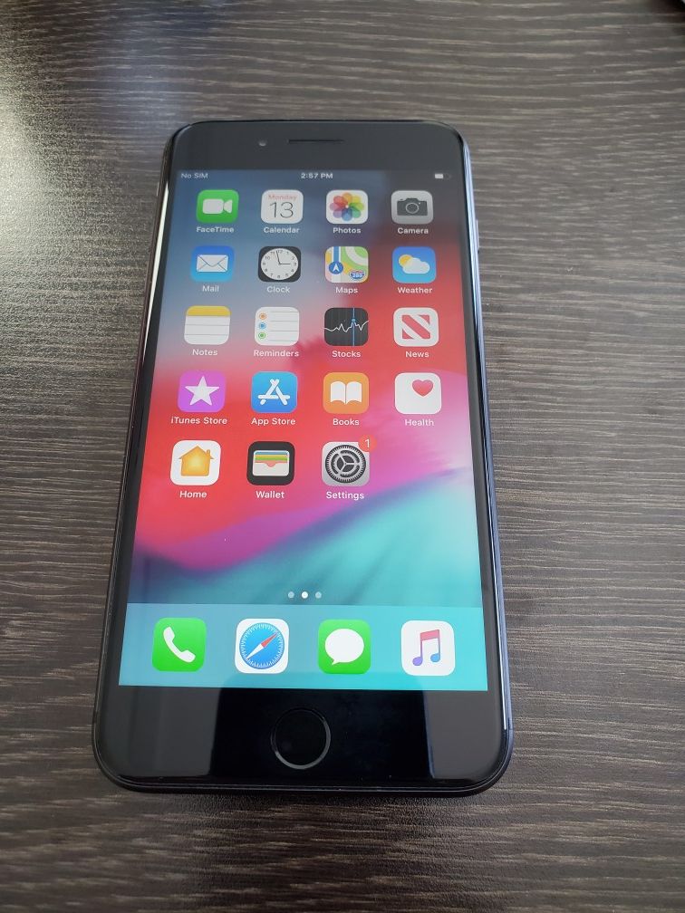 IPHONE 8+...64GB...UNLOCK FOR ANY SIM