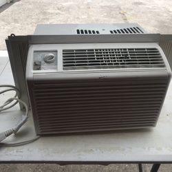 GE Window Air Conditioner 5000 BTU 