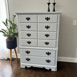Thomasville Solid Wooden Light Grey Dresser 
