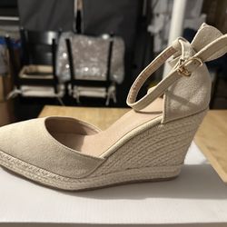 Bow Espadrille w/ Pointed Toe (Euro 40, Size 9.5)
