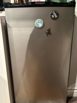 Mini Fridge - Silver