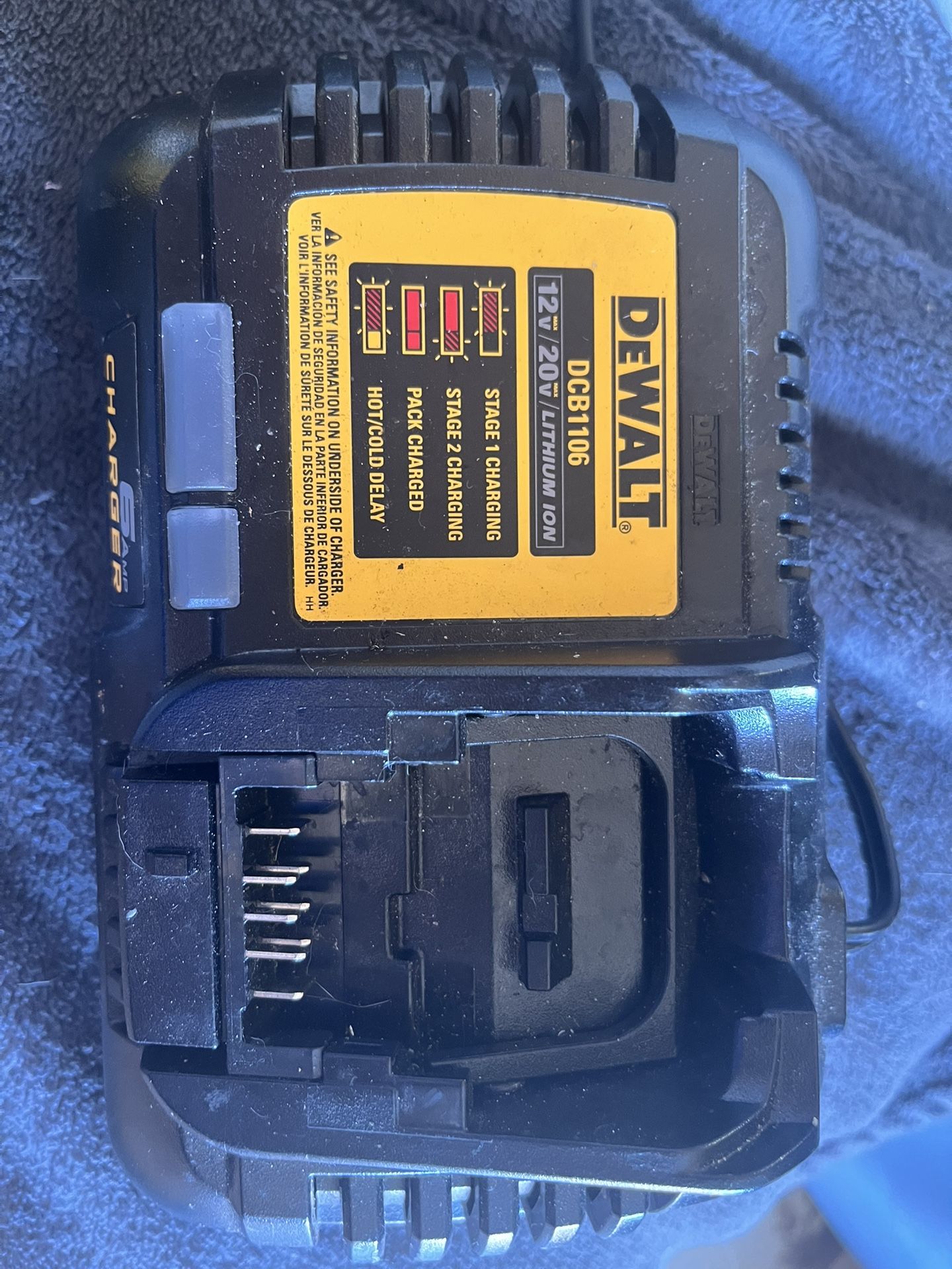 Dewalt 6 Amp Charger