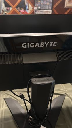 Gigabyte Gaming Monitor with Stand and Cables